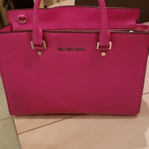 Michael Kors Selma Handbag